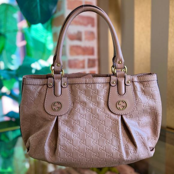 Gucci Handbags - GUCCI Scarlett Pink Guccissima Leather Studded Shoulder Bag